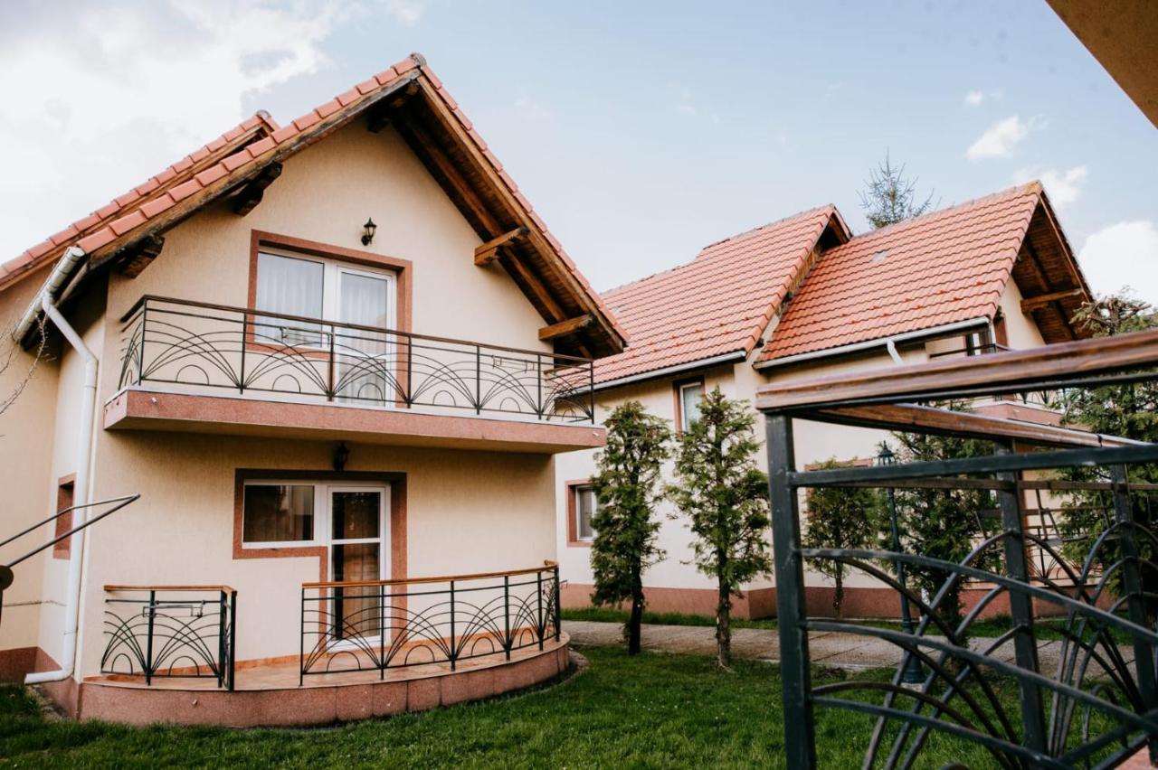 Hotel,Villas & Events Bran บราน ภายนอก รูปภาพ
